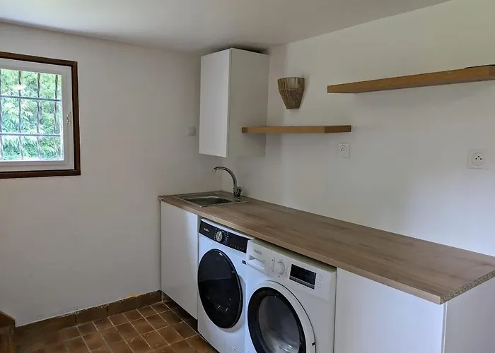 Peaceful House - - Babyfoot - Forest Вилла