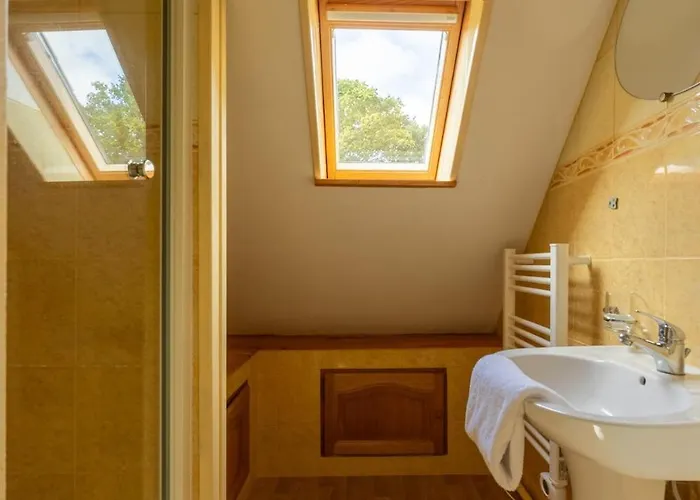 Peaceful House - - Babyfoot - Forest Вилла