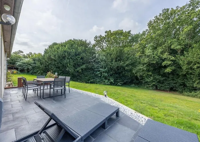 Вилла Peaceful House - - Babyfoot - Forest