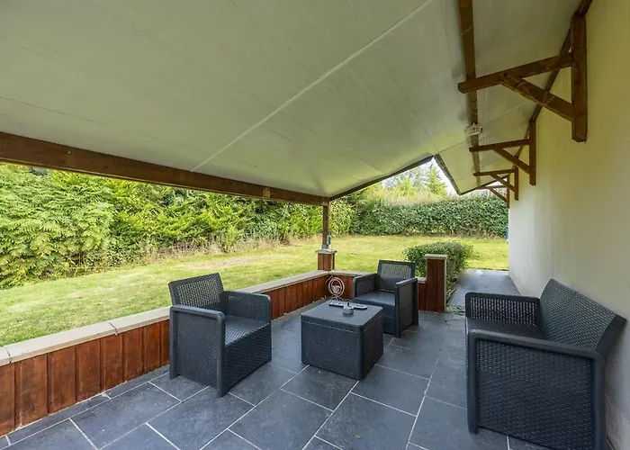 Peaceful House - - Babyfoot - Forest Вилла